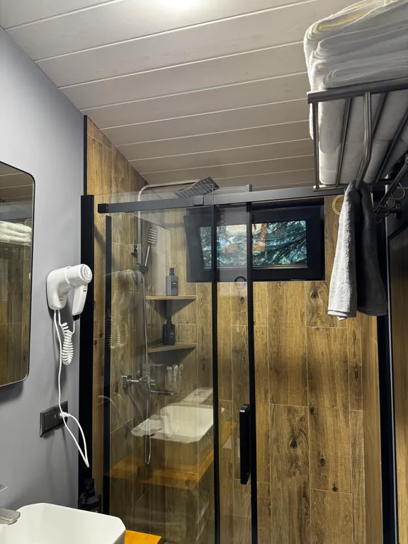 База отдыха в лесу с видом на горы ПроЛес