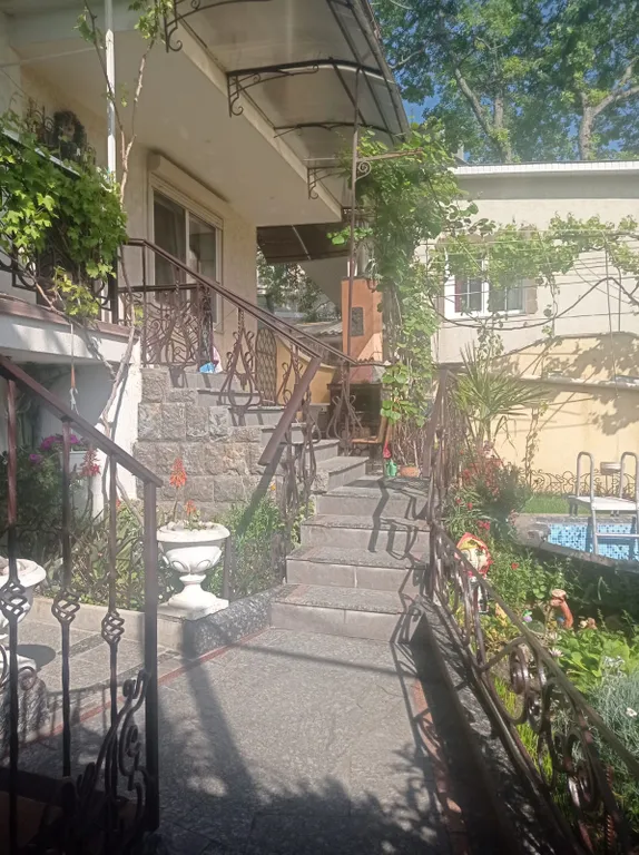 Юбк. Жильё в мисхор