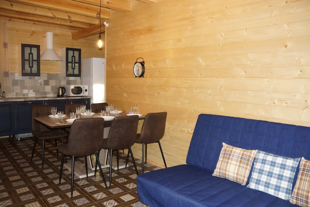 Коттедж Дом с камином, баней-сауной на дровах и купелью — Светлое