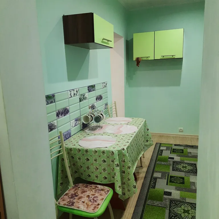 Половина двухэтажного дома у моря