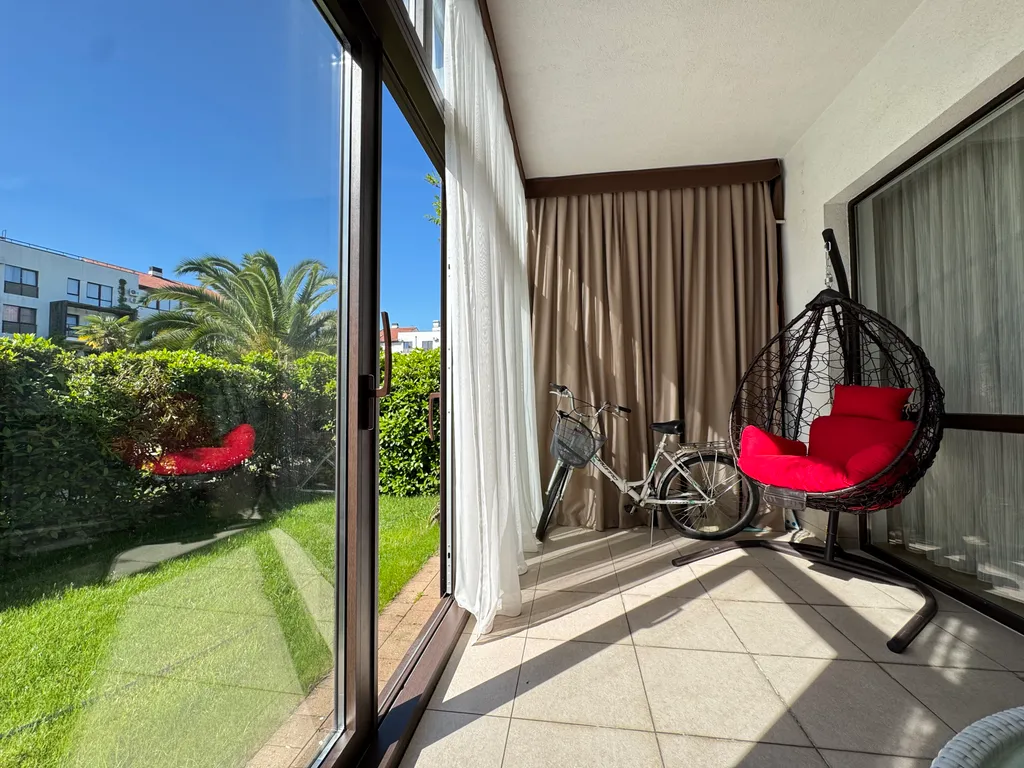 Уютная квартира в центре со своей террасой и бассейном