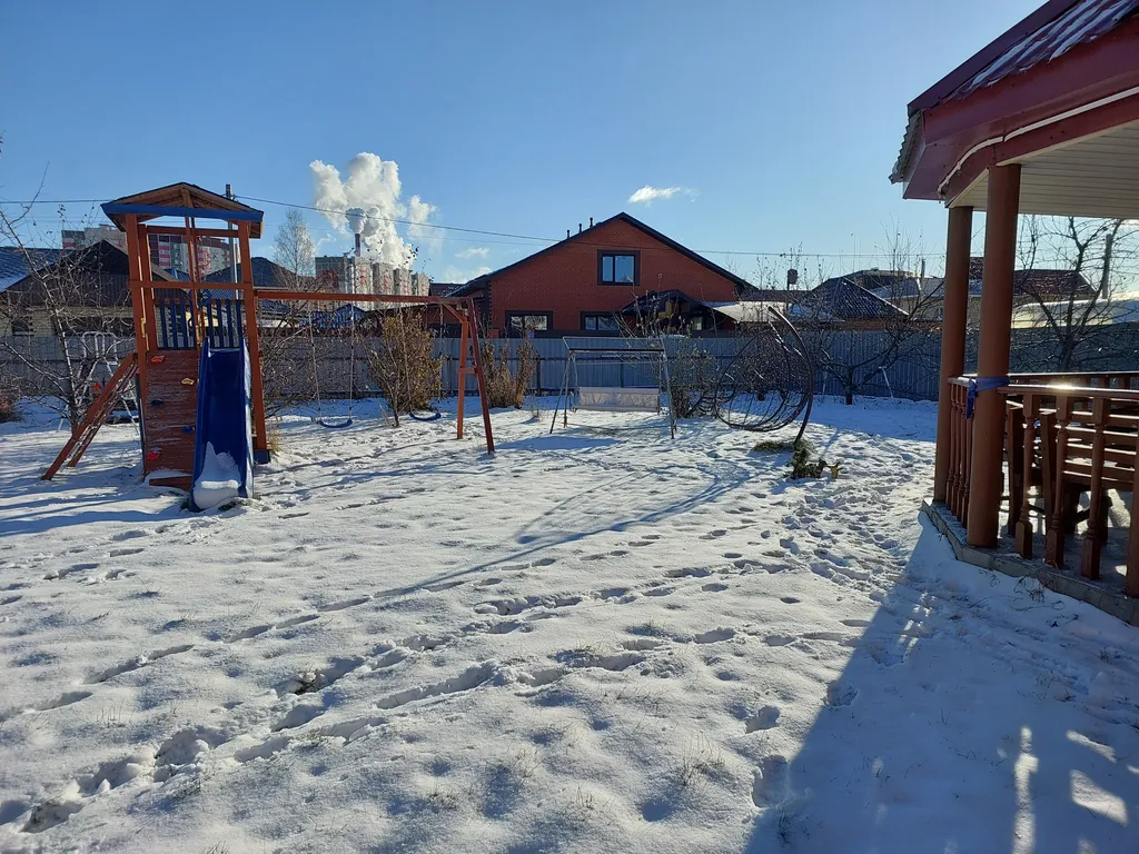 Полдома с отдельным входом