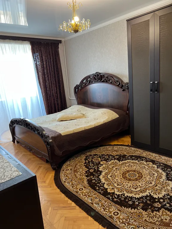 6-комнатный Дом