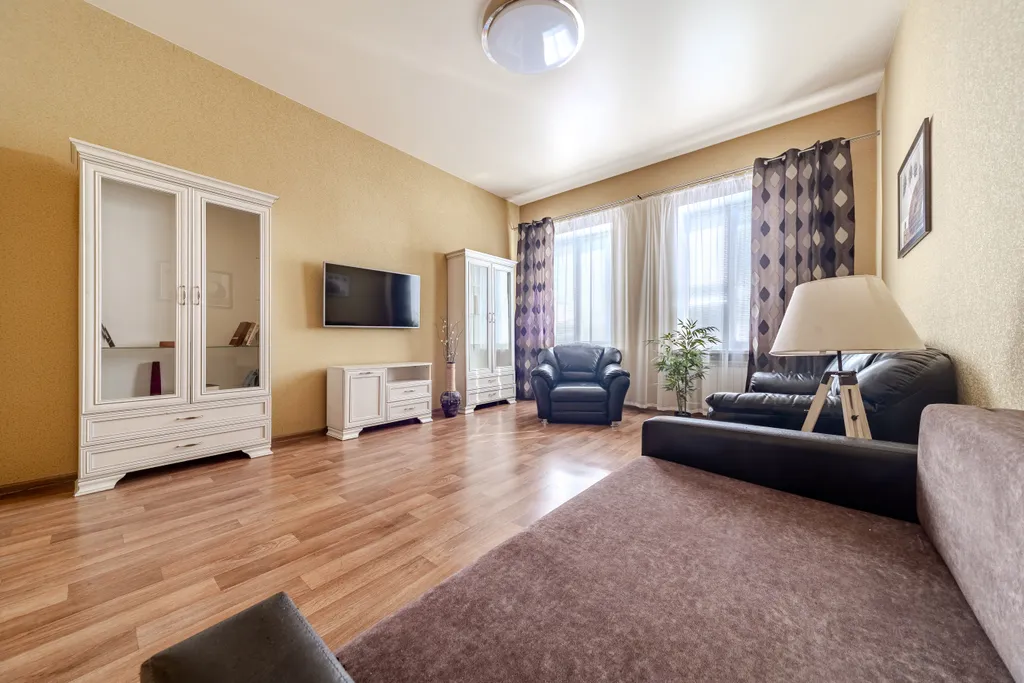 Апартаменты Ladgorna на Независимости 13