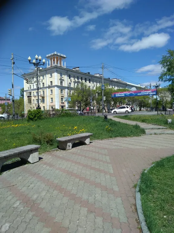 Квартира Квартира Просторная, уютная студия с видом на улицу Ленина, в самом центре — Хабаровск