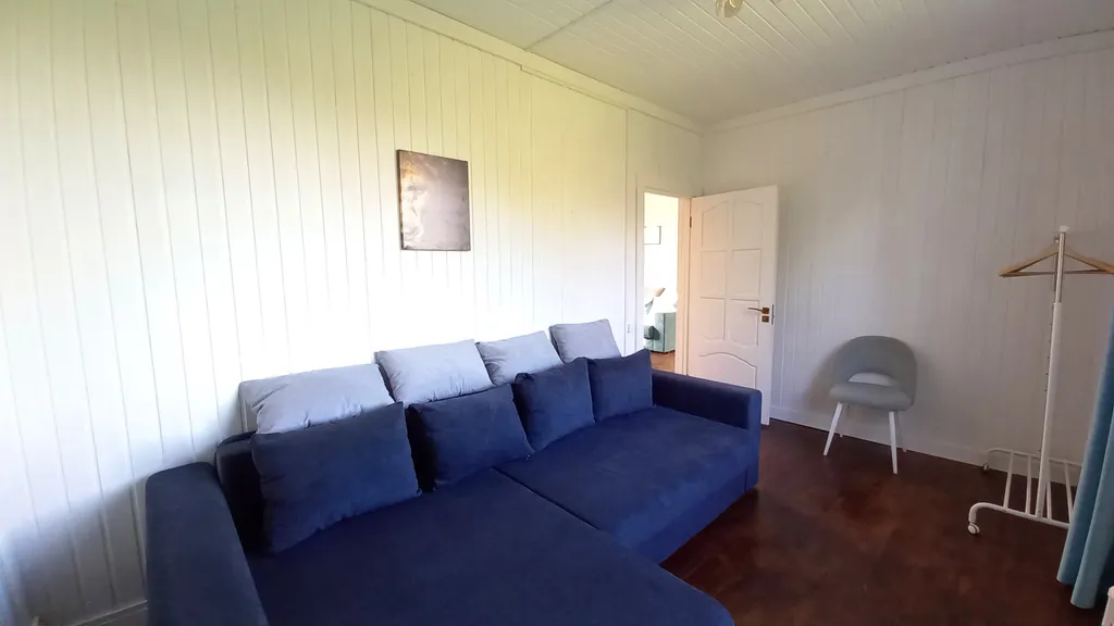 Дом в 2 километрах от озера