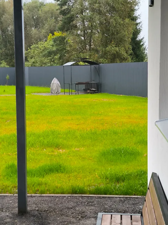 Современный коттедж в пригороде с баней и горячим чаном