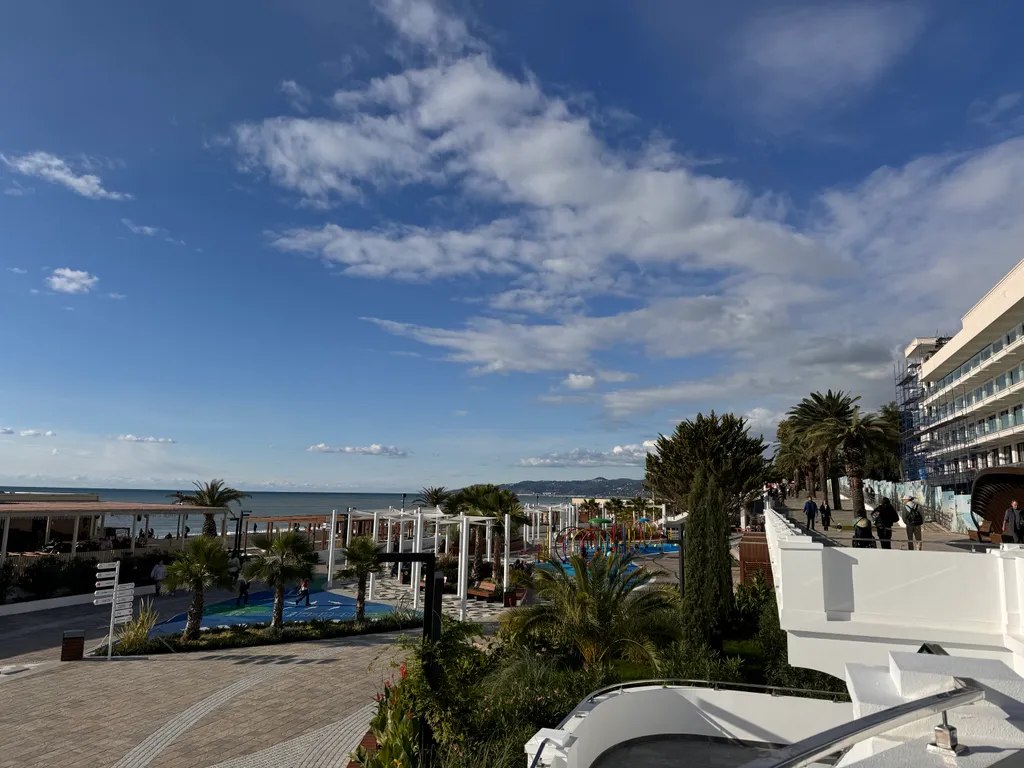 Семейные апартаменты с видом на море на набережной Ривьера