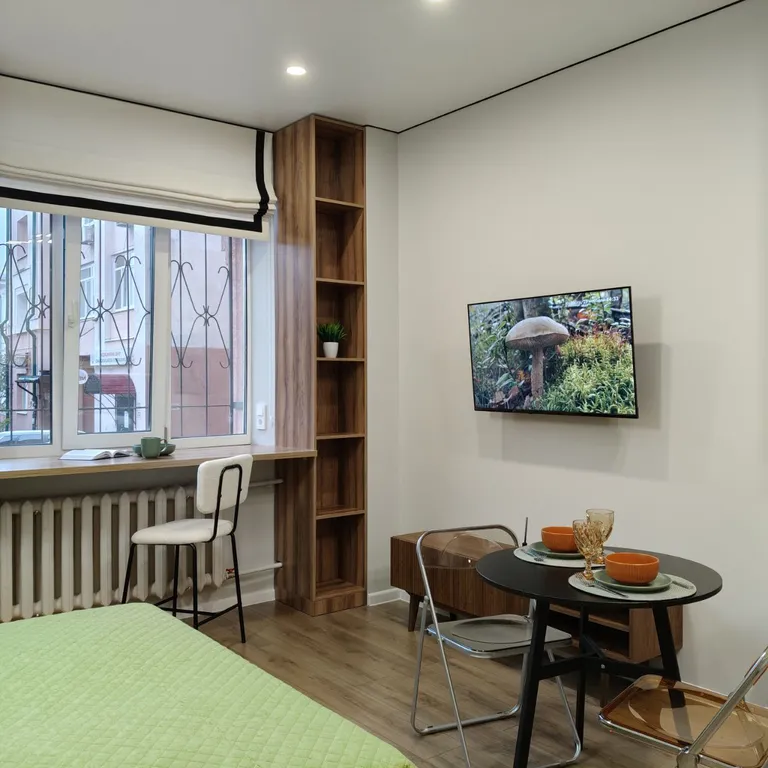 Студия около ЖД вокзала