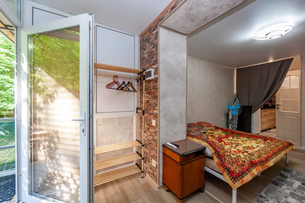 Квартира Уютная новая студия с садом на москольце — аренда посуточно в Симферополь