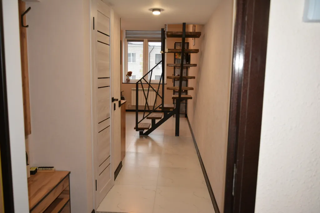 Семейная двухуровневая студия