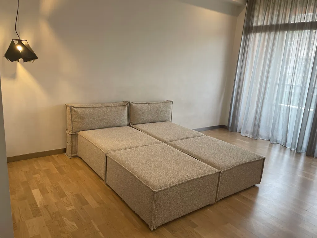 Метро Апартамент