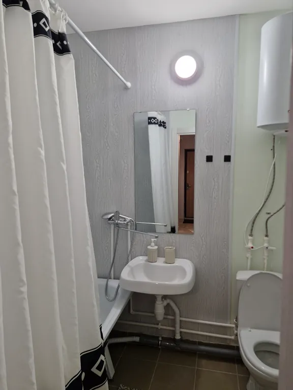 Квартира Квартира Шикарная просторная евротрешка для большой семьи или компании — Ярославль