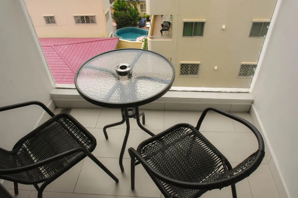 Комфортная квартира с видом на море. Быстрый интернет. Район-Пратамнак