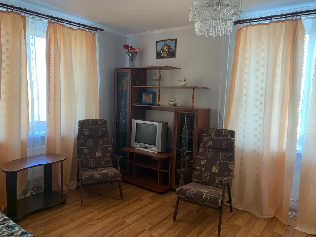 Отличная квартира в центре Гатчины с видом на Кирху — аренда посуточно в Гатчина