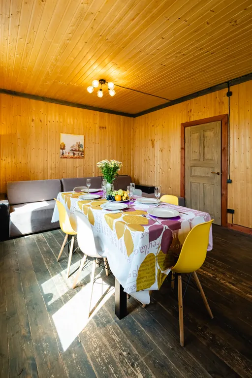 Дом у пруда в Веслево