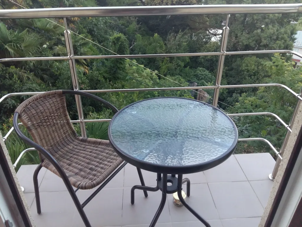 Современная уютная квартира в Сочи  с балконом.С красивыми видом . — аренда посуточно в Сочи