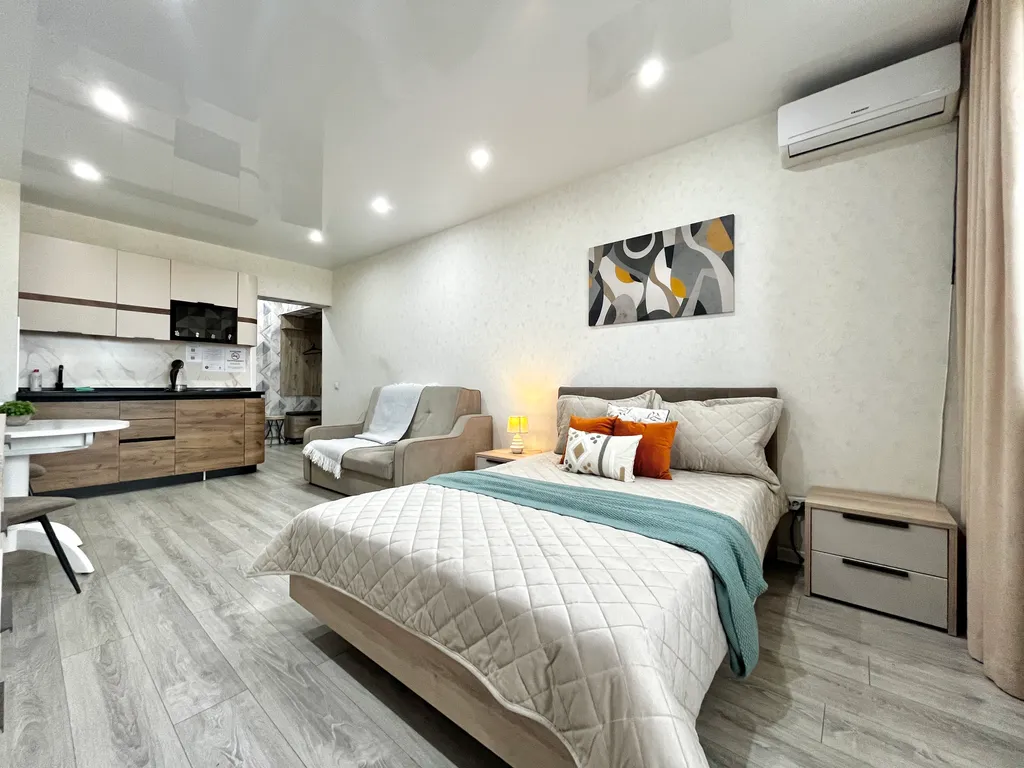 Студия в центре с видом на город, не берем оплату за финальную уборку