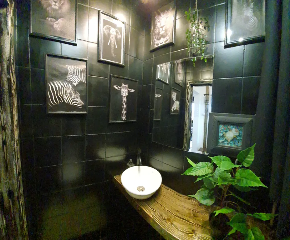 Студия с большой кроватью и ванной, кофемашиной и оплаченным кинотеатр