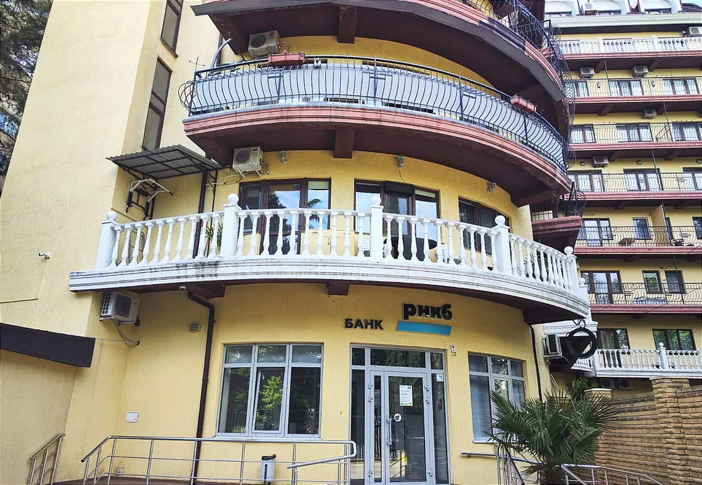 Премиум студия с террасой на 1 линии