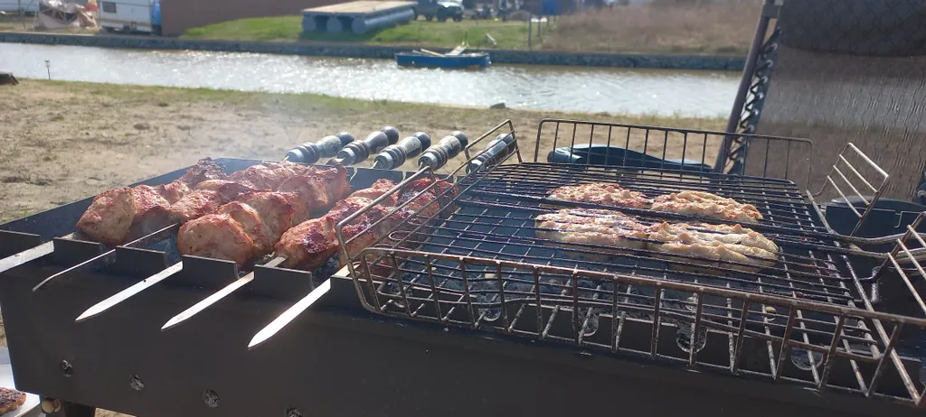 Дом, баня, чан, рядом с морем п.Волчанец кп.Венеция Приморский край