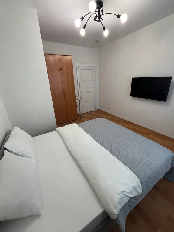 Квартира Просторная двушка в пешей доступности ТЦ Планета с раздельными комнатами — Красноярск