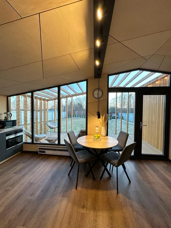 Коттедж Дом с террасой на берегу реки — Логиново