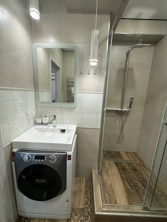 Квартира в доме с бассейном