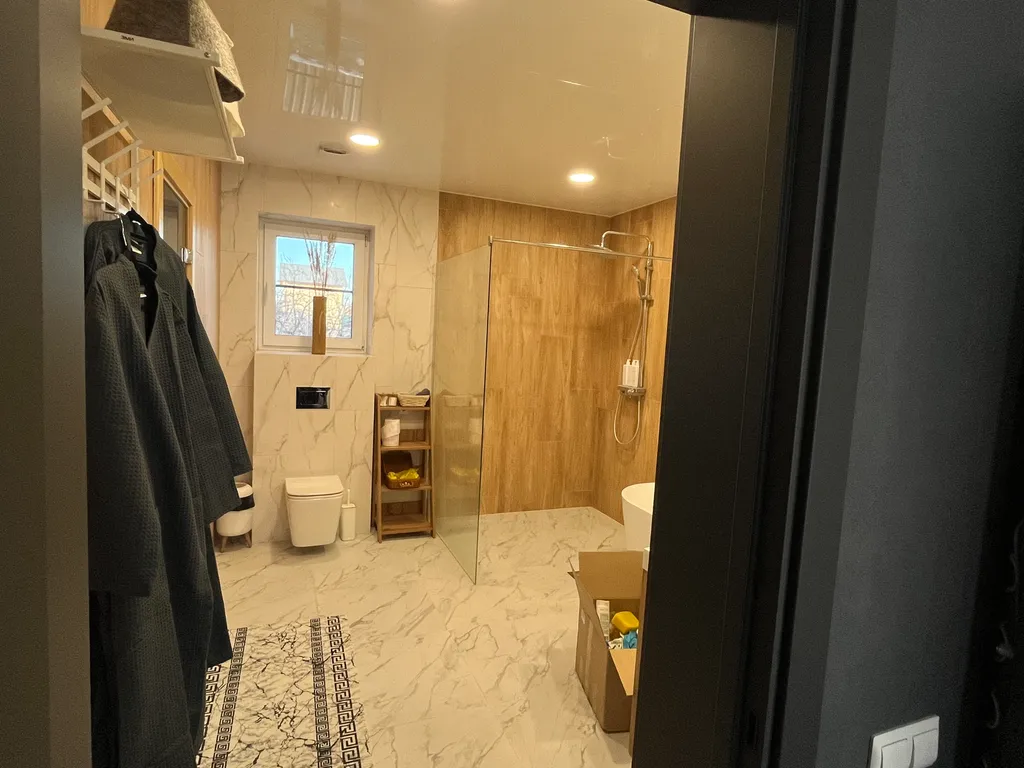 Дом с баней, чаном, бесплатной парковкой, закрытой территорией