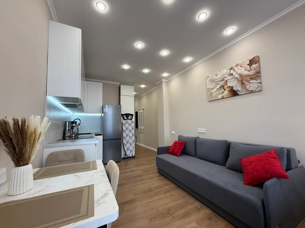 Апартамент в центре 15 мин до моря