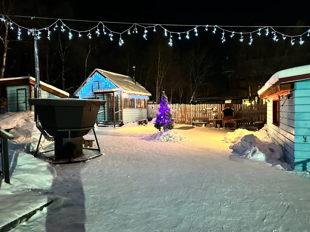 Коттедж с видом на Кольский залив