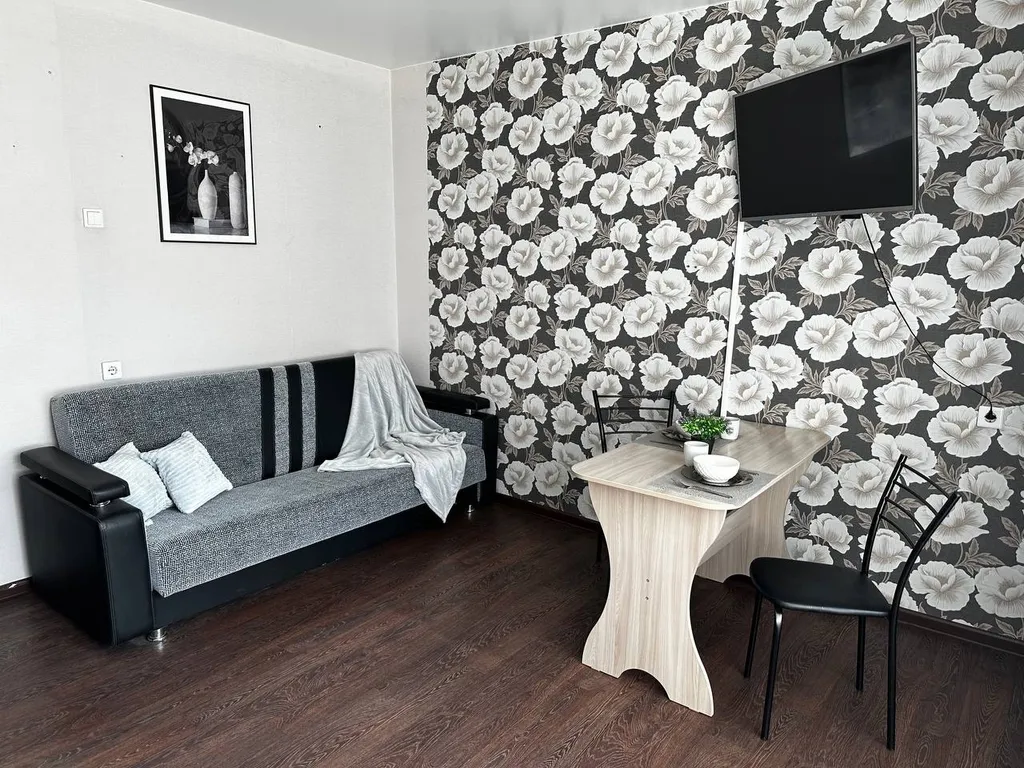 Квартира Солнечная квартира, на втором этаже — Красноярск