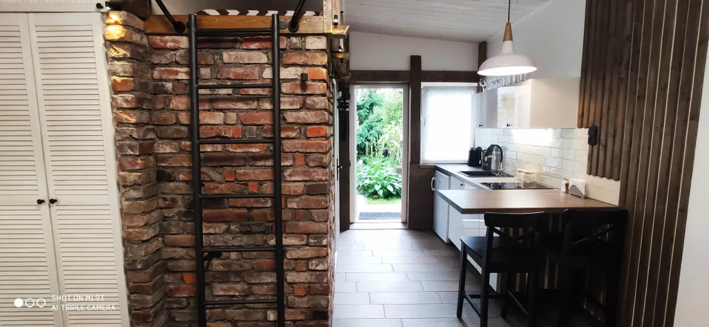 Студия в тенистом саду