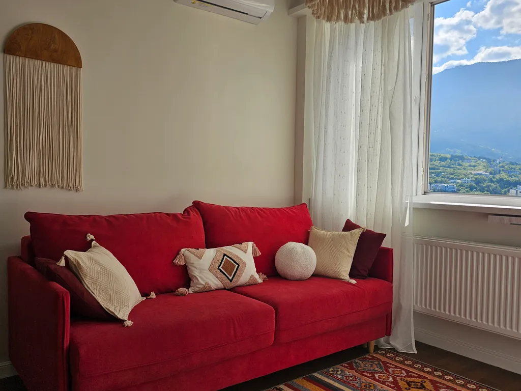 Уютная квартира с видом на горы — аренда посуточно в Ялта