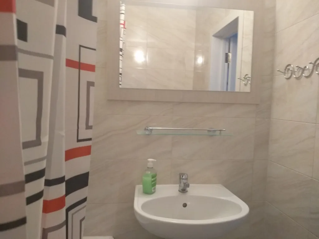 Стильная квартира рядом с центром, кондиционер