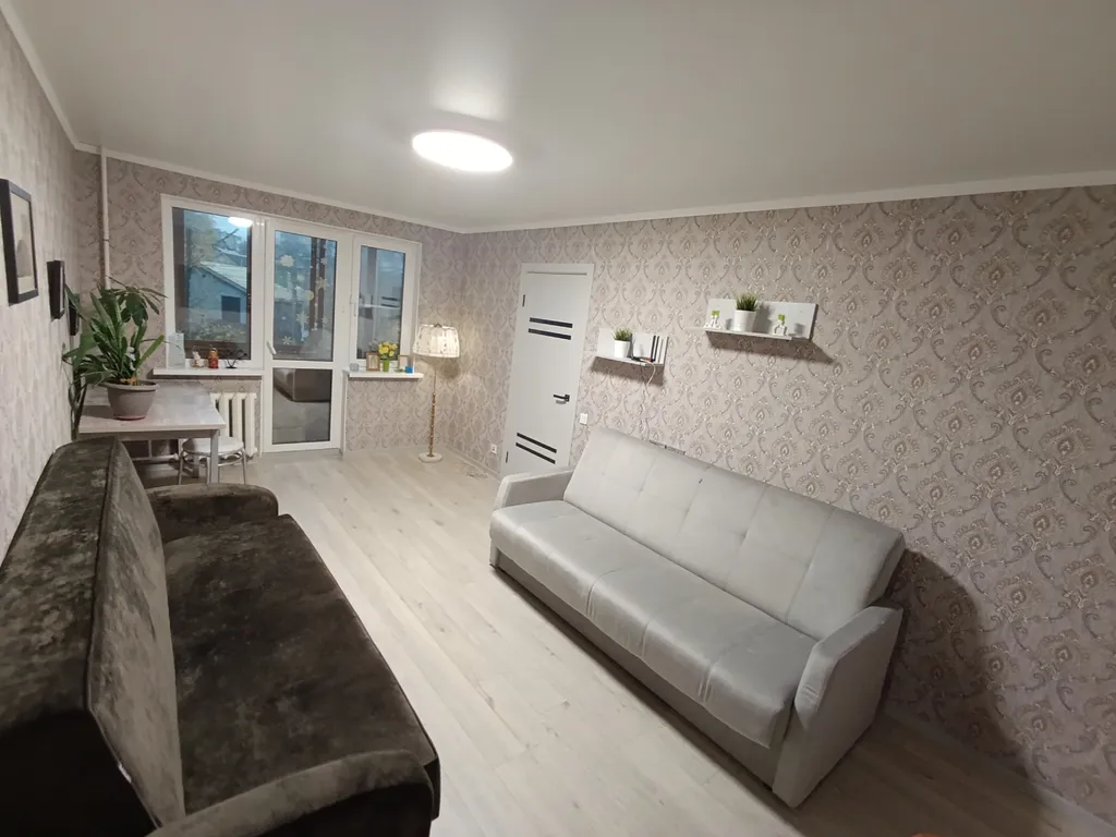 3-комнатная квартира на улице Белоконской — аренда посуточно в Владимир