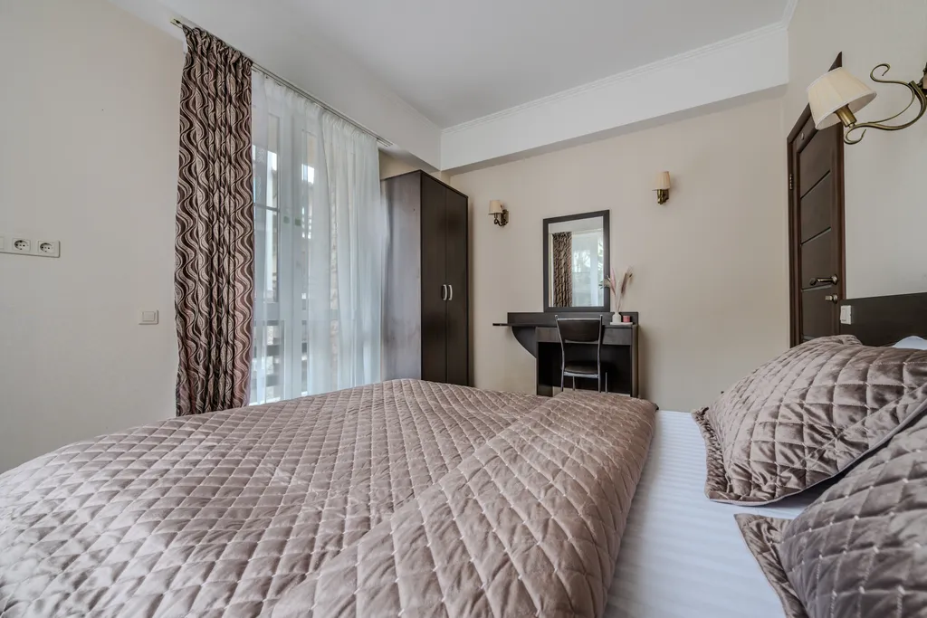 Апартамент с закатным балконом, 52 м², 2 этаж