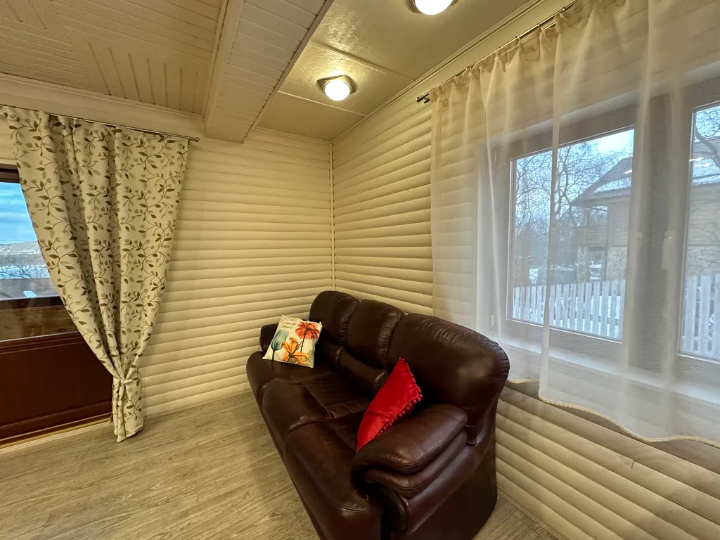 Коттедж с видом на Кольский залив