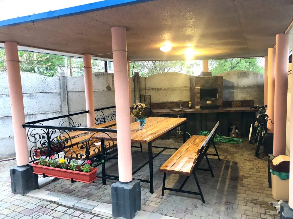 Коттедж Первый этаж дома с отдельным входом 70м2,до моря 4 минуты. — Севастополь