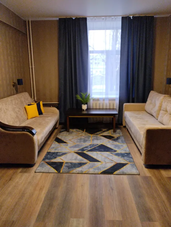 Квартира Отличная просторная двухкомнатная в центре города — аренда посуточно в Сыктывкар