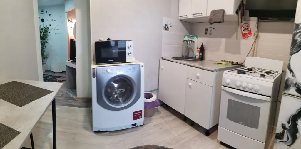 Евродвушка. Цирк, Молот