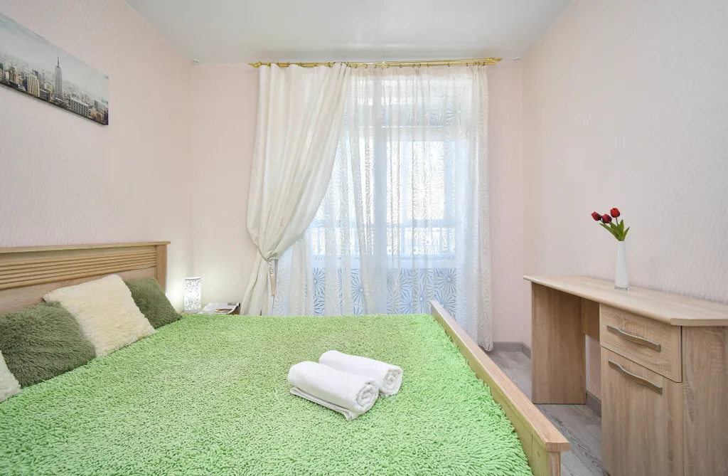 Квартира Квартира Уютная евродвушка в новом доме напротив ТЦ Планета — Красноярск