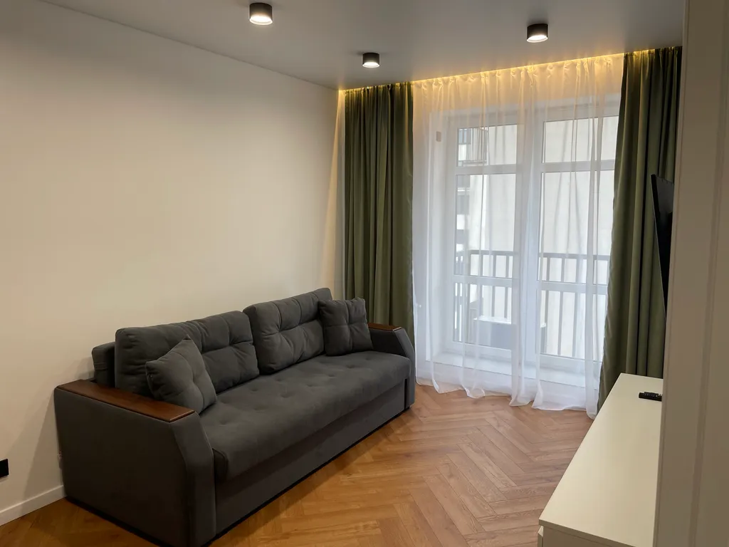 Просторная двухкомнатная квартира в центре