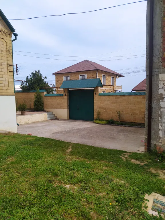 Коттедж Уютные 4 комнаты в частном доме с отдельным входом и выходом в сад — Избербаш