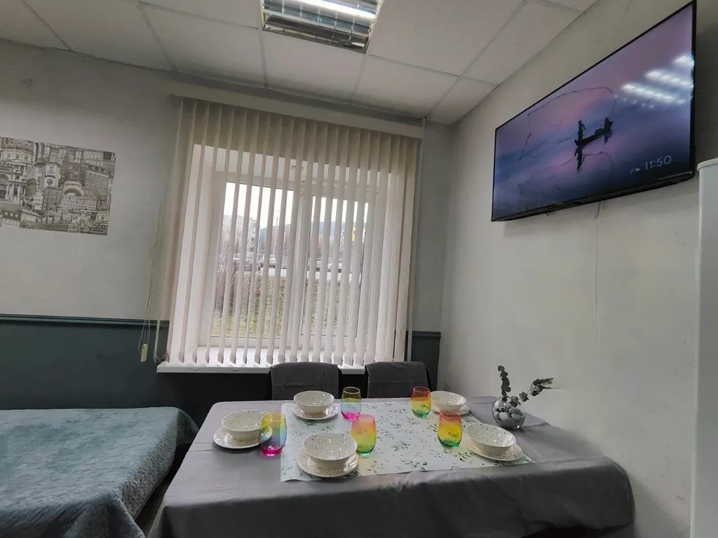 Просторная пятиместная комната