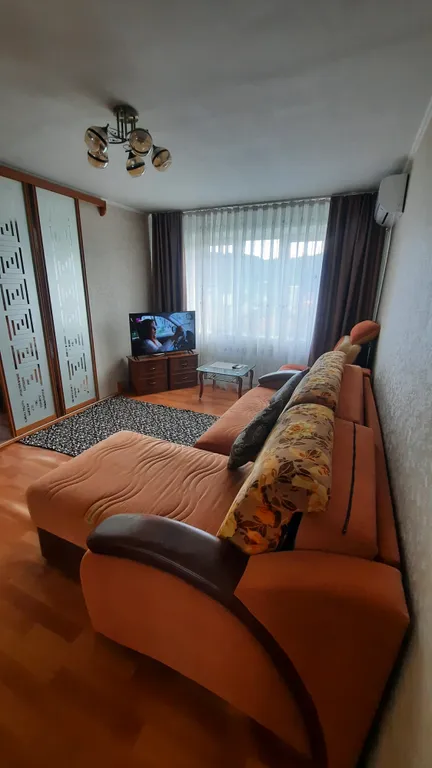 Уютная 2х комнатная квартира в центре города с кондиционером и балконо