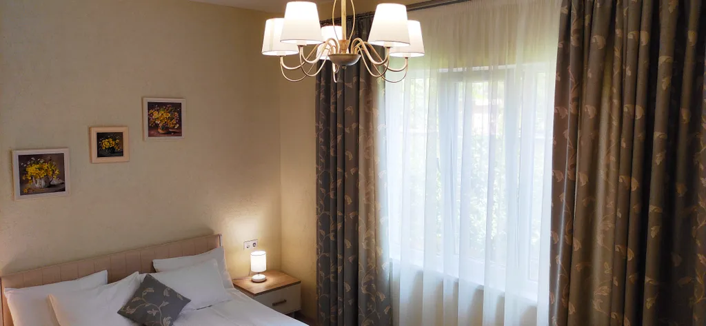 Коттедж с видом на бассейн