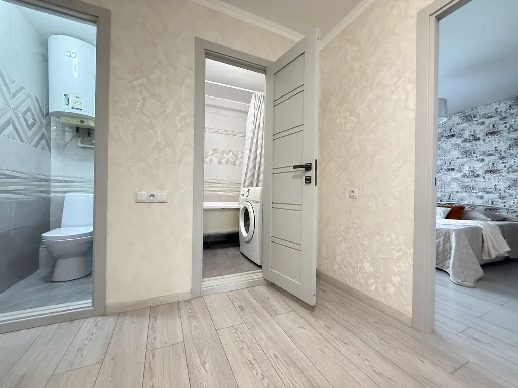 2 комнатная квартира пляж в 5 минутах езды. Парк Победы, Херсонес