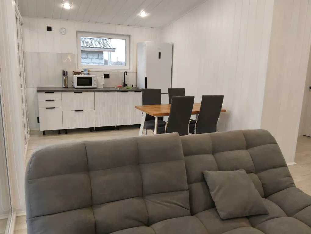 Уютный новый дом в стиле барнхаус