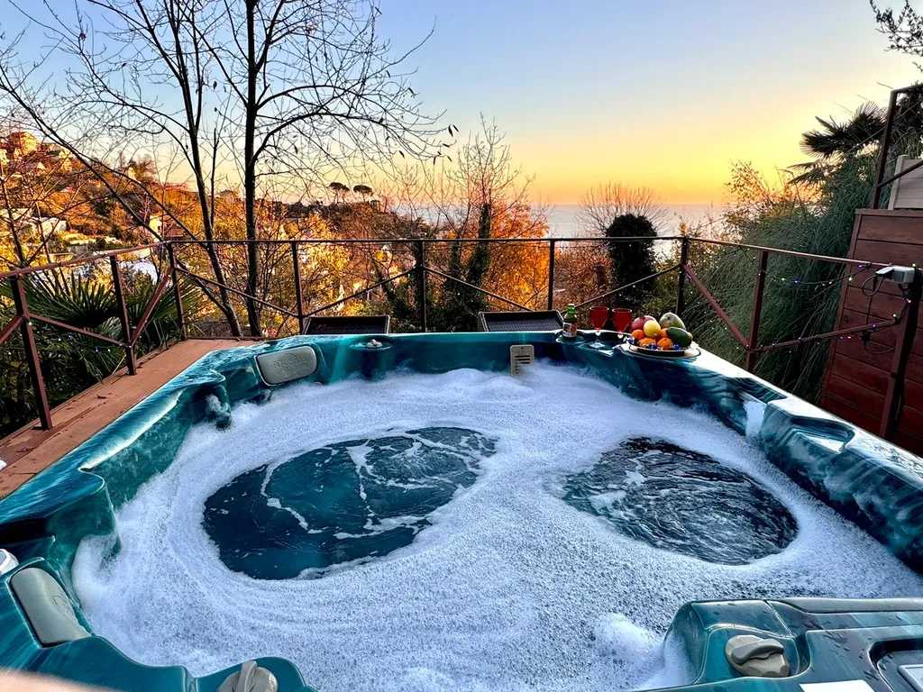 Дом с видом на море